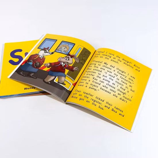 Libro/catálogo de impresión de papel de tapa blanda para accesorios musicales